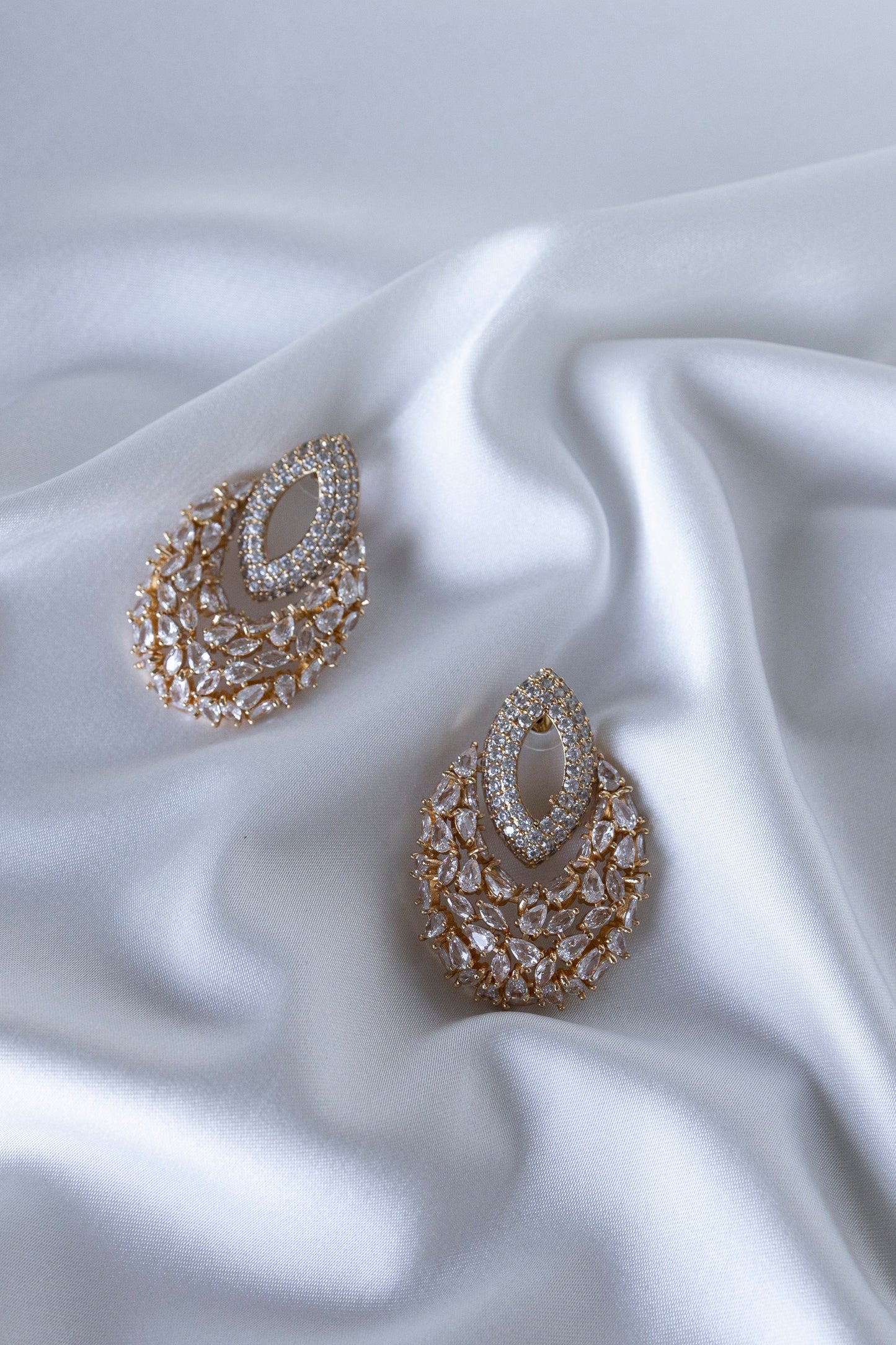 Gold Oval Earrings