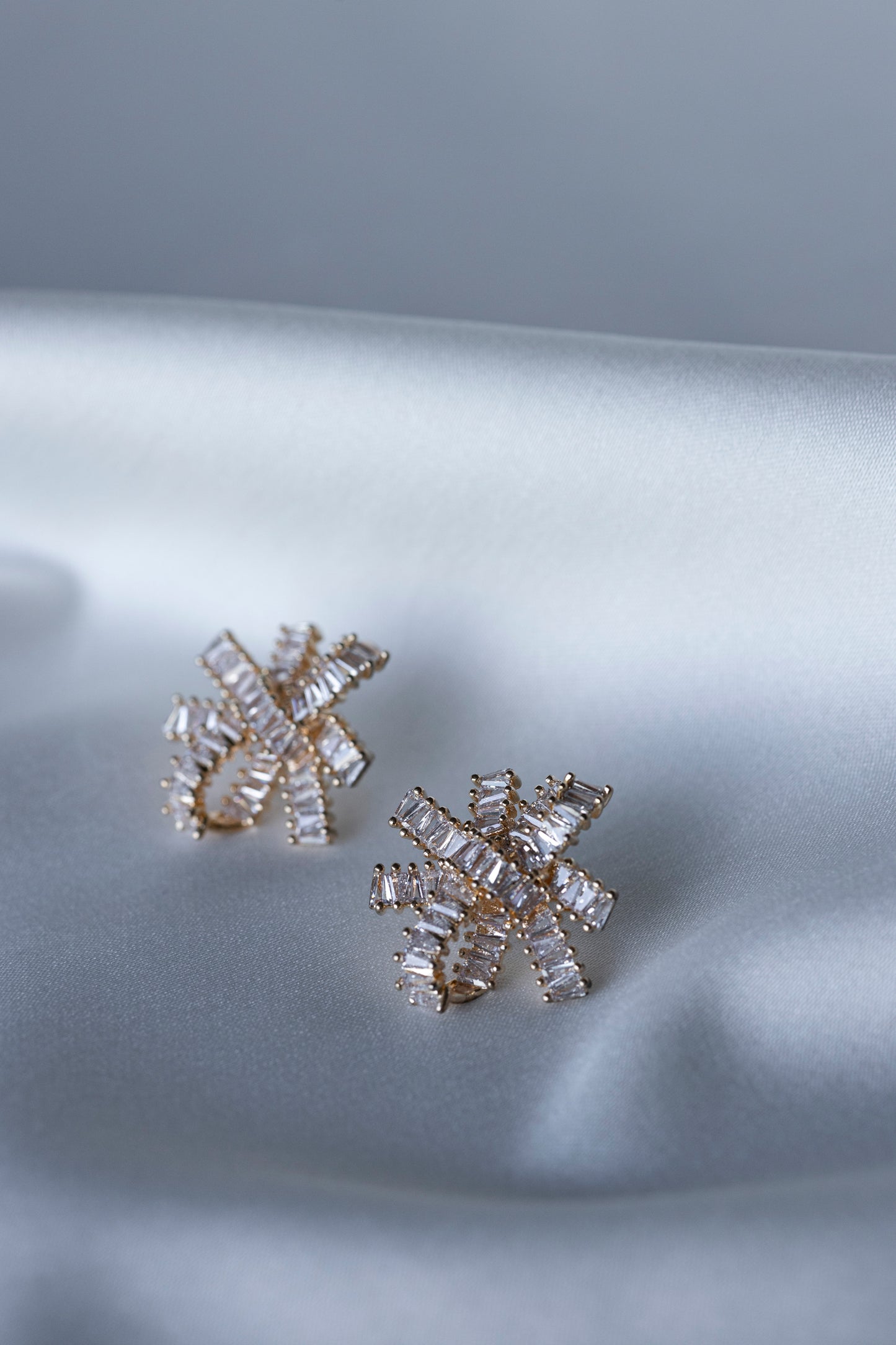 Gold Knot Earrings