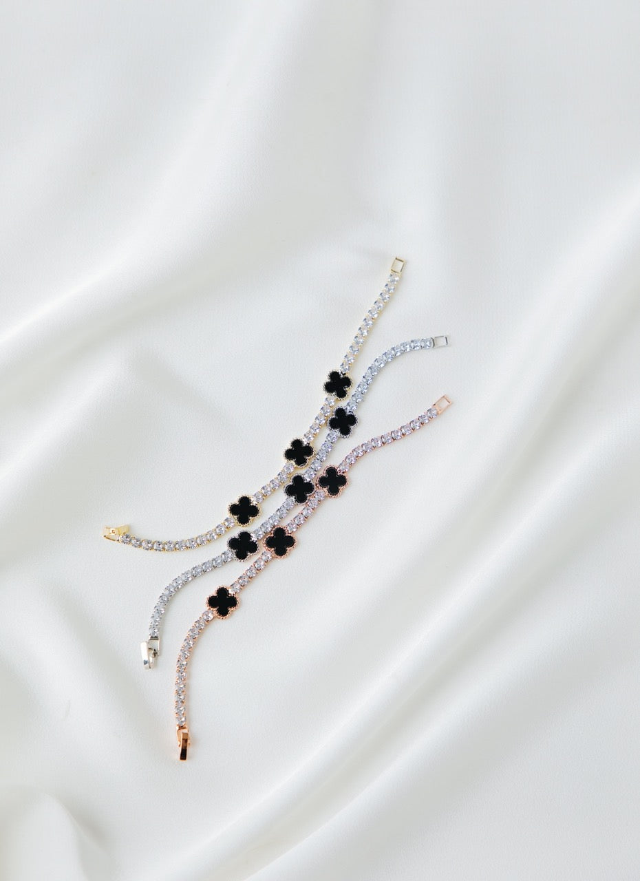 Clover and Zirconia Bracelet