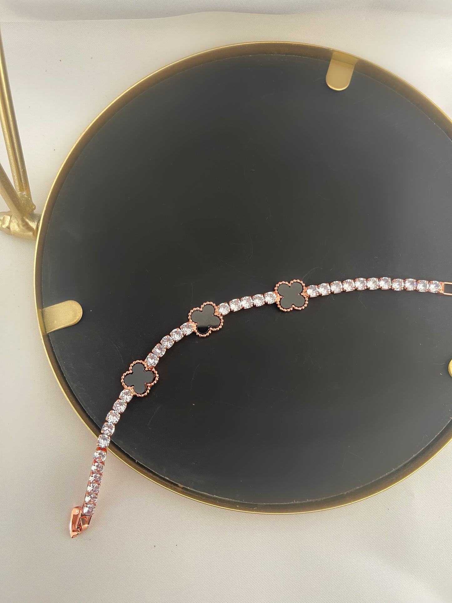 Clover and Zirconia Bracelet