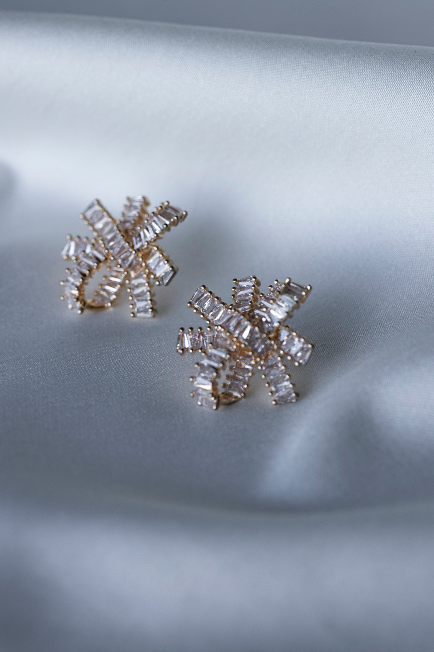 Gold Knot Earrings